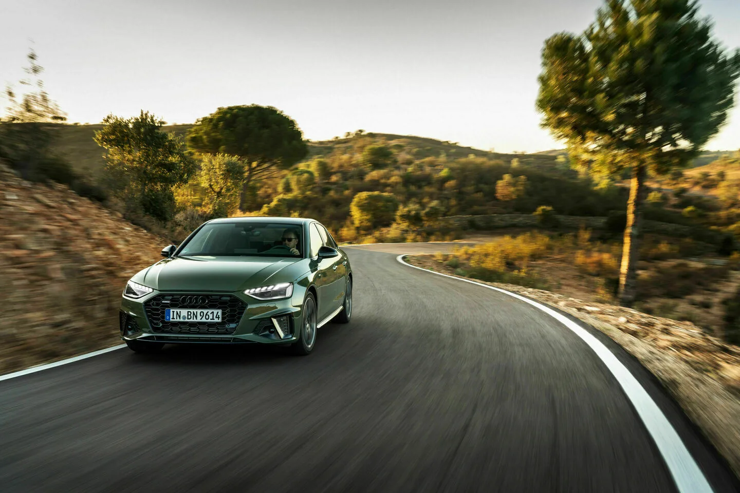 Audi A4 – vận hành trên đường