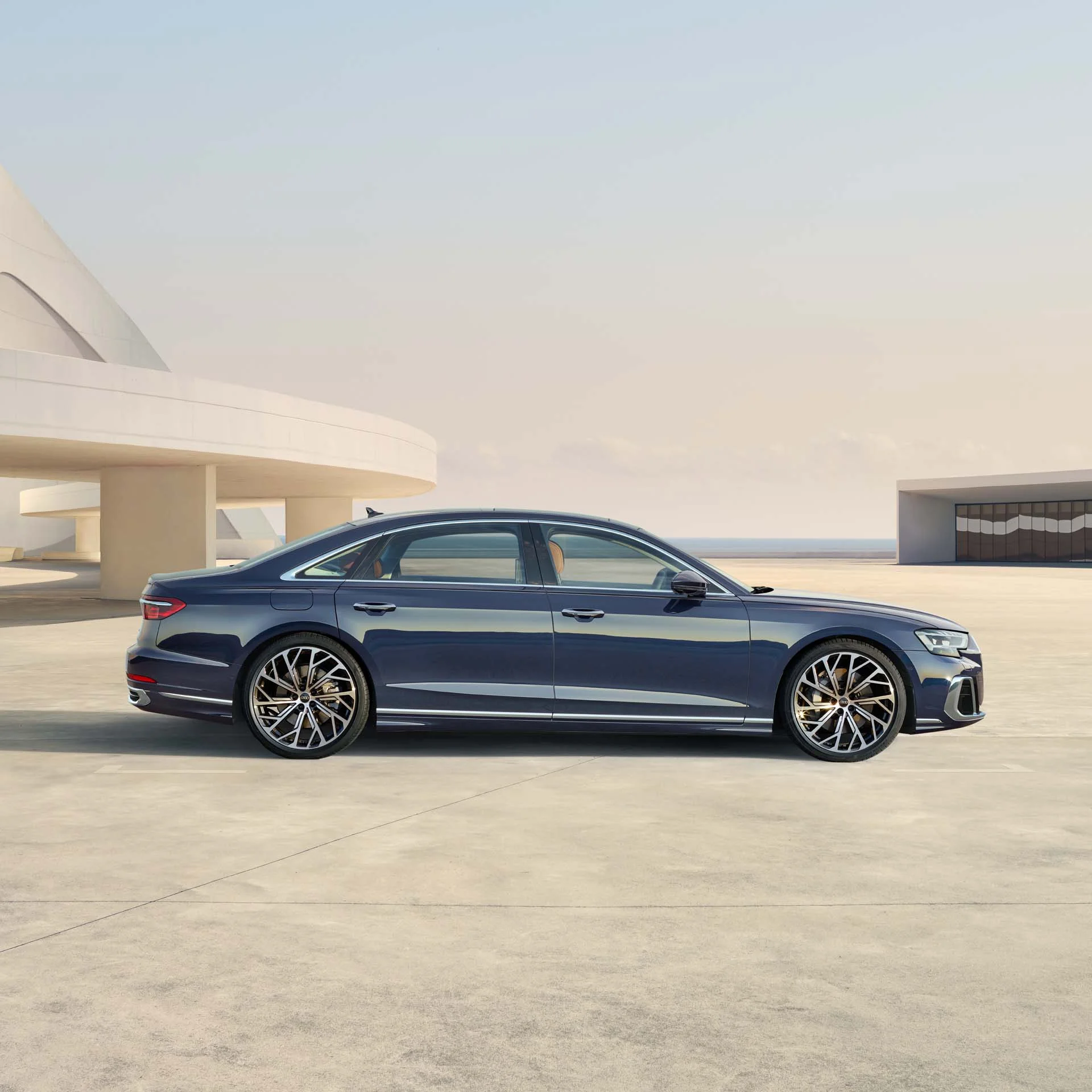 Audi A8 L – thân xe