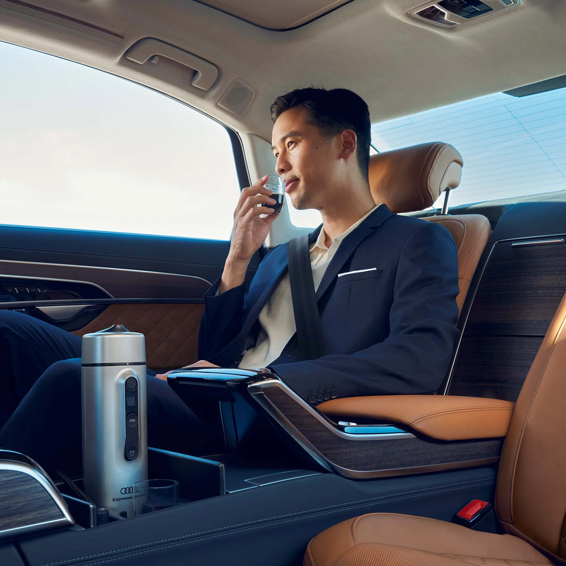 Audi A8 L – ghế sau thương gia