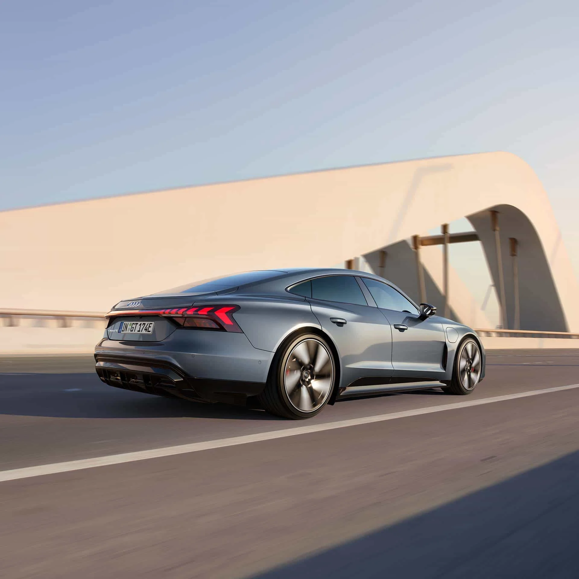 Audi e-tron GT – đuôi xe