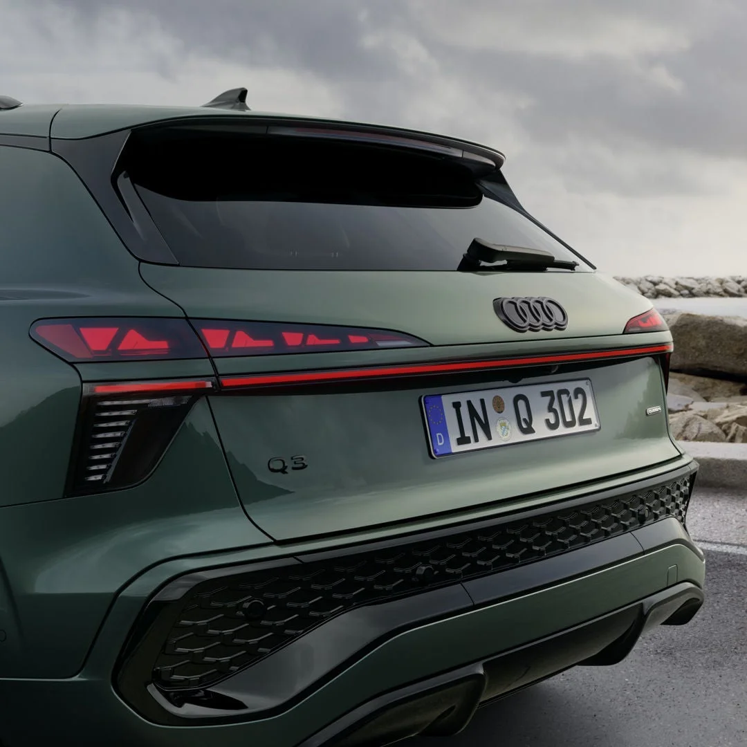 Audi Q3 – đuôi xe