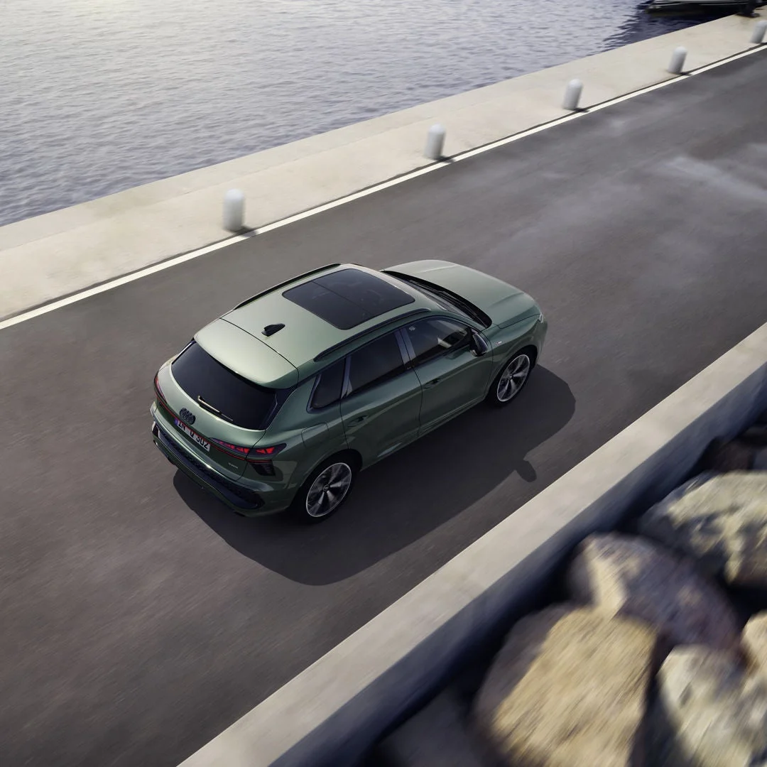 Audi Q3 – nhìn từ trên cao