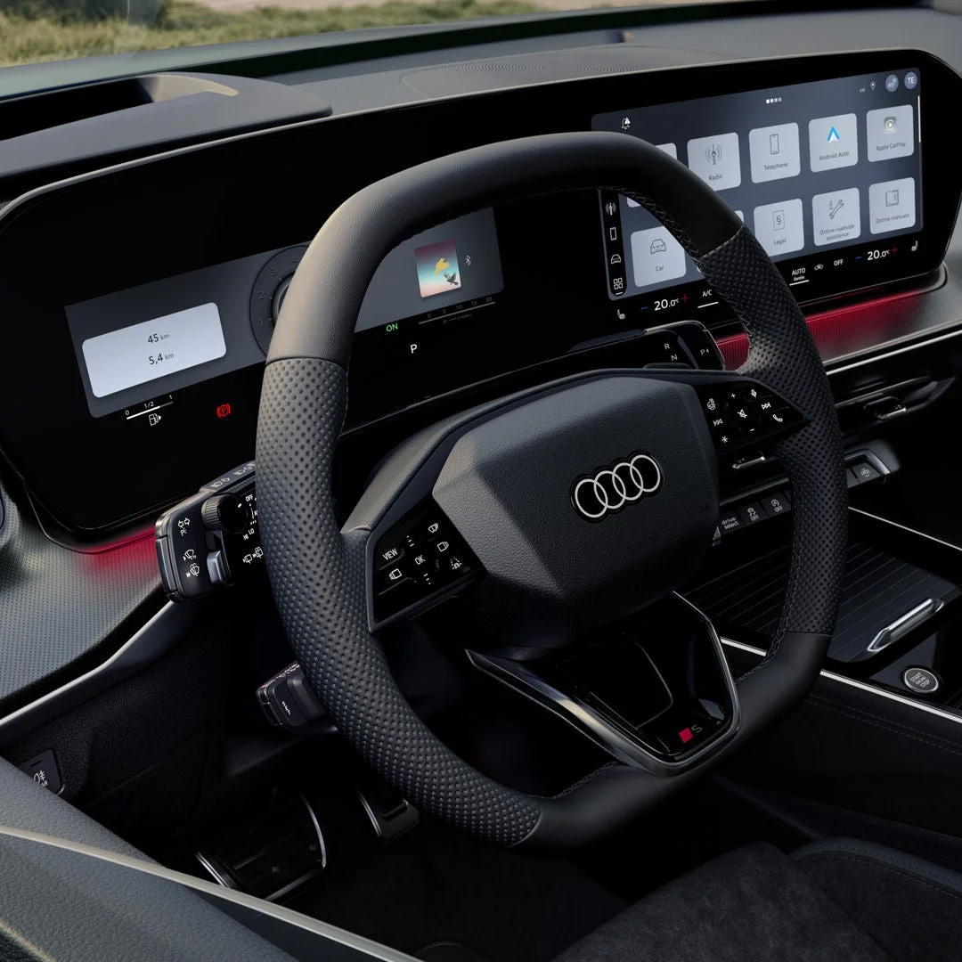 Audi Q3 – vô-lăng