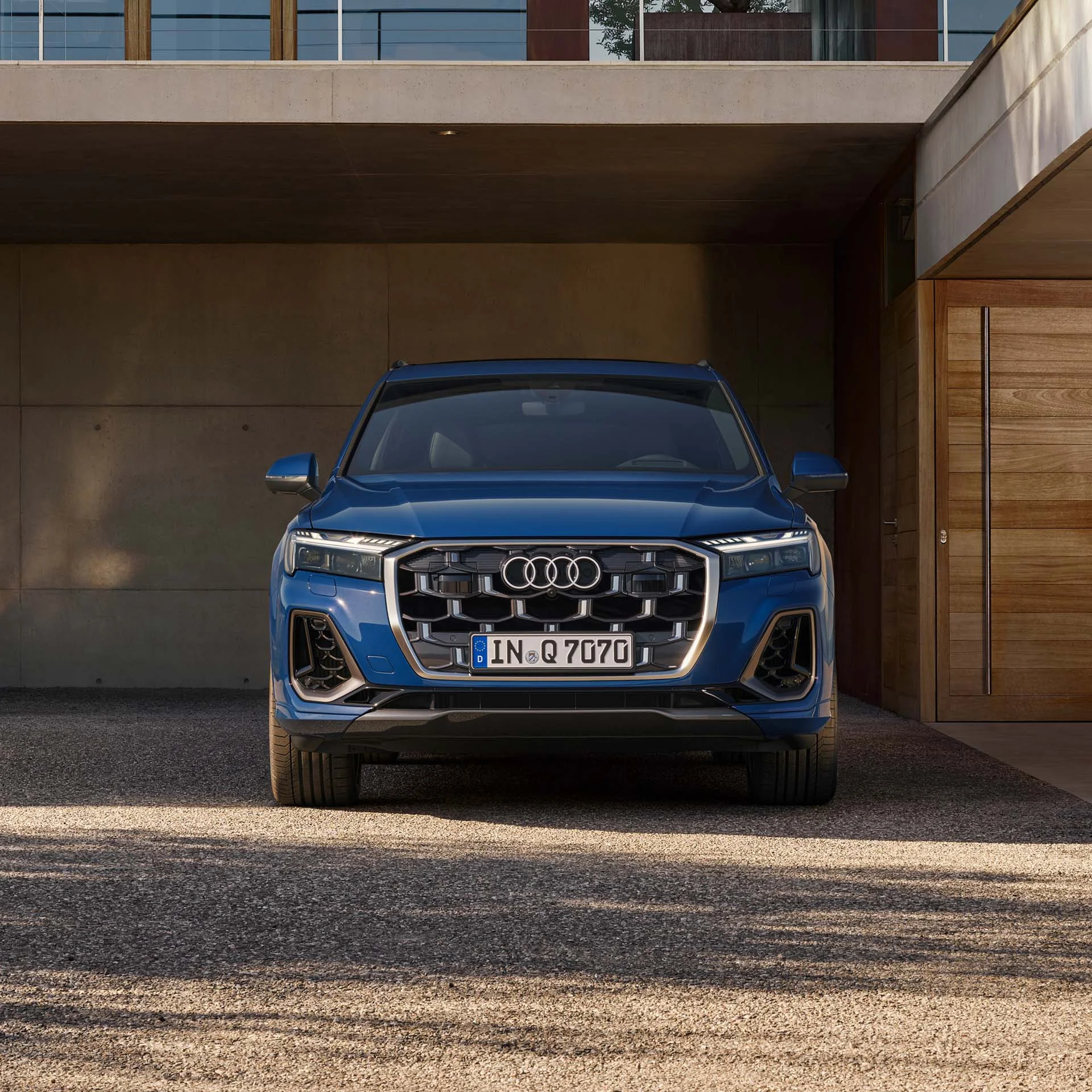 Audi Q7 – đầu xe