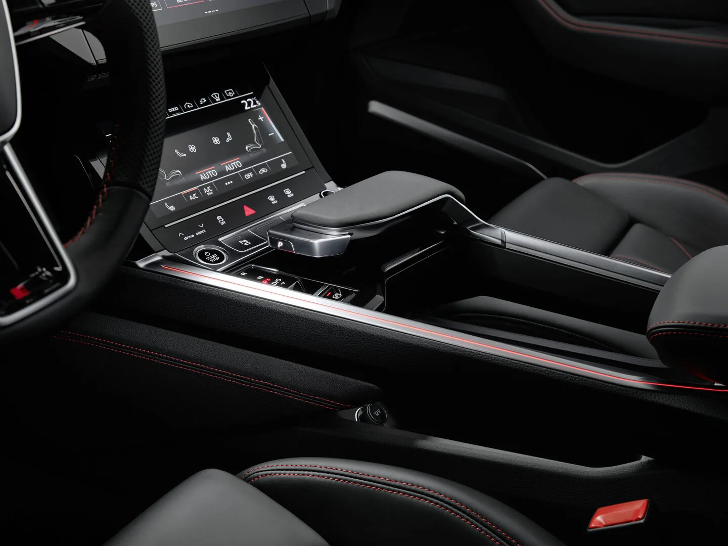 Audi Q8 e-tron – bệ điều khiển trung tâm