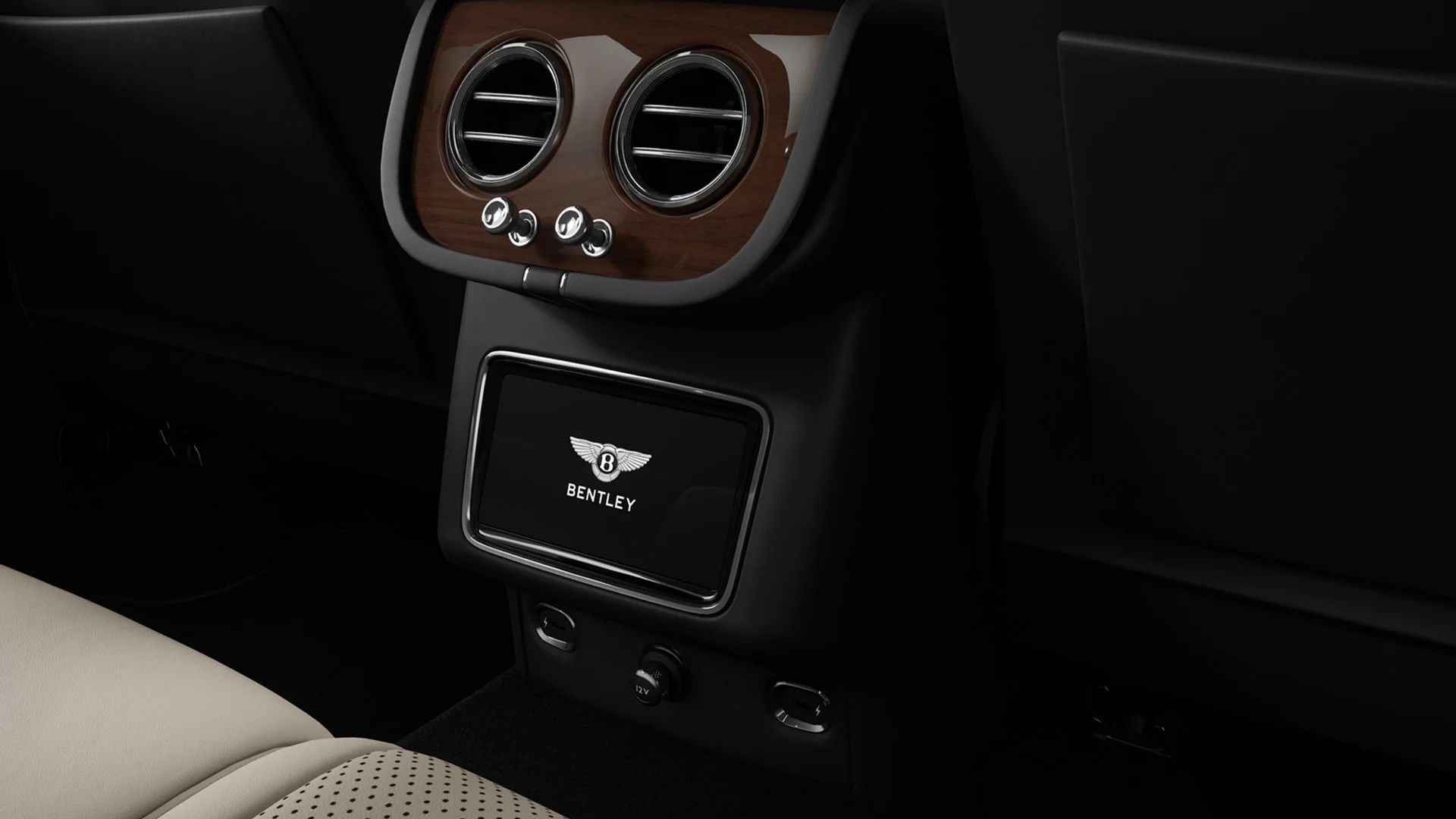 Bentley Bentayga – bệ điều khiển sau