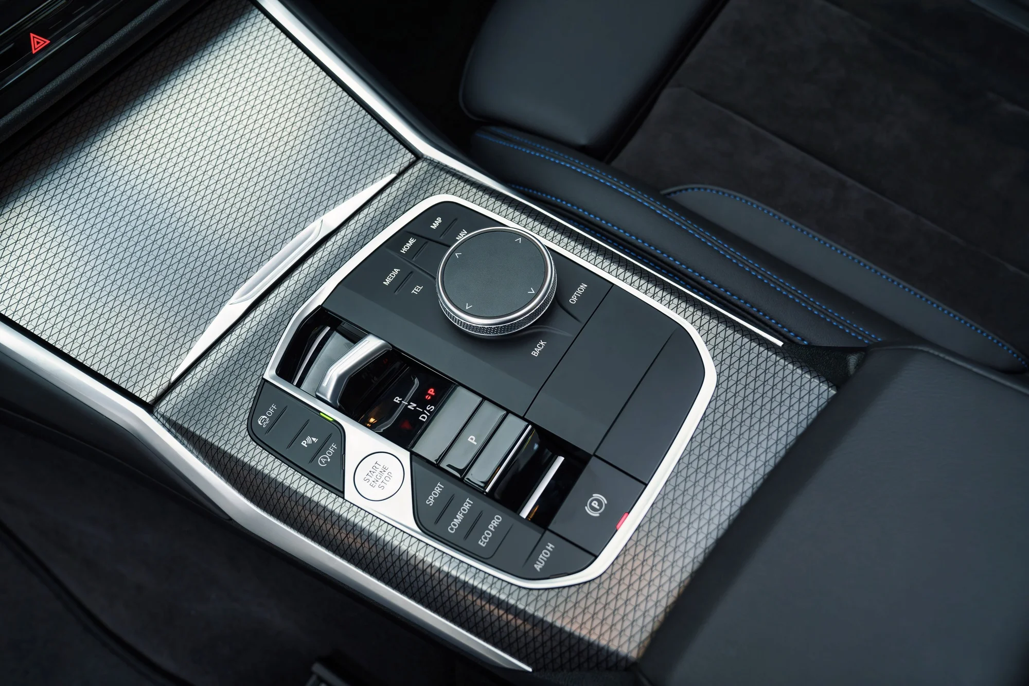 BMW 3 Series – cần số