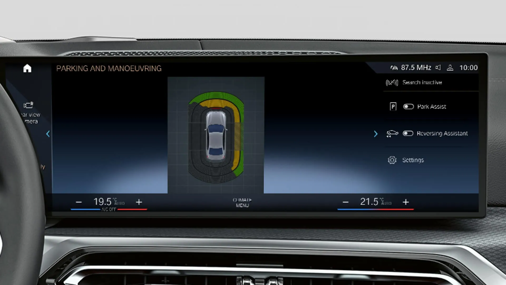 BMW 3 Series – camera hỗ trợ đỗ xe