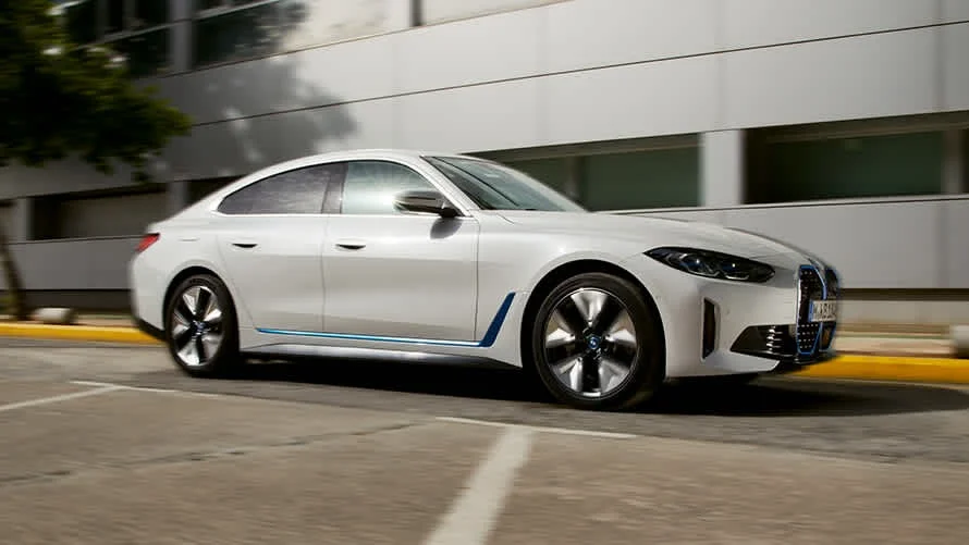BMW i4 – ảnh đại diện