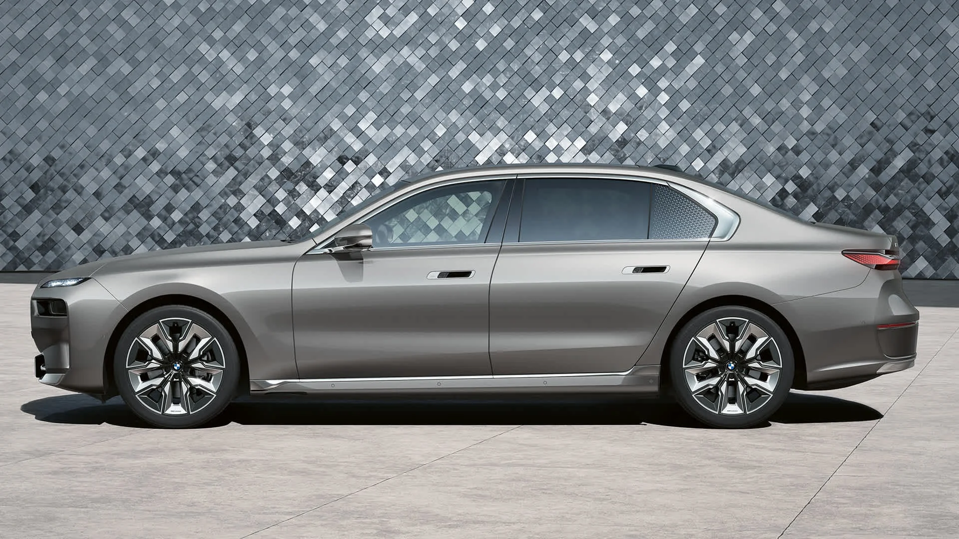 BMW i7 – thân xe