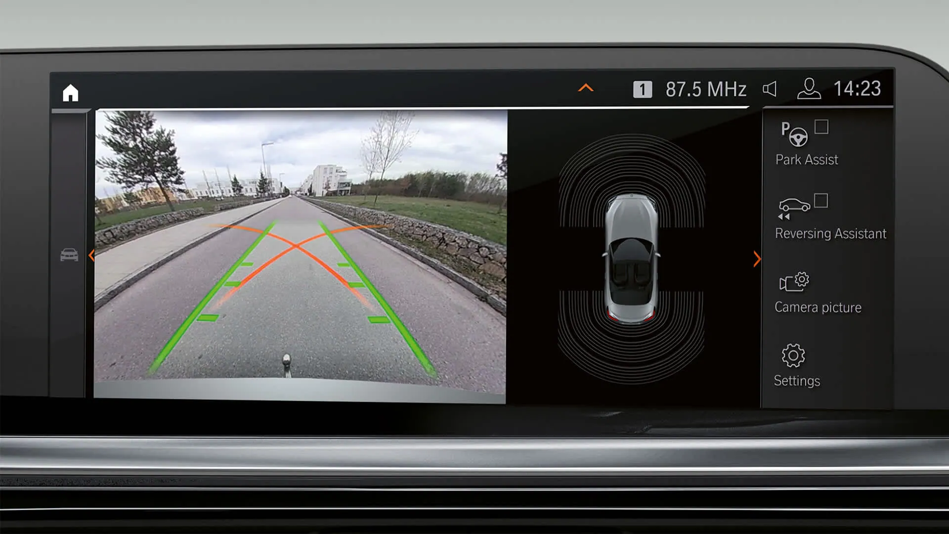 BMW Z4 – màn hình camera lùi