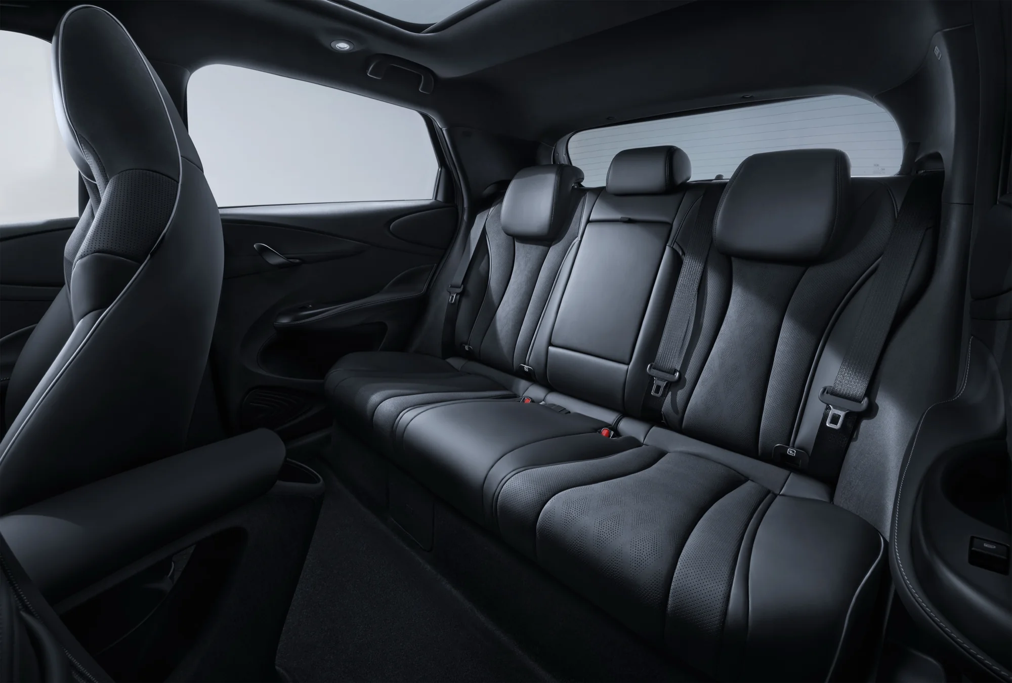 BYD Dolphin – hàng ghế sau