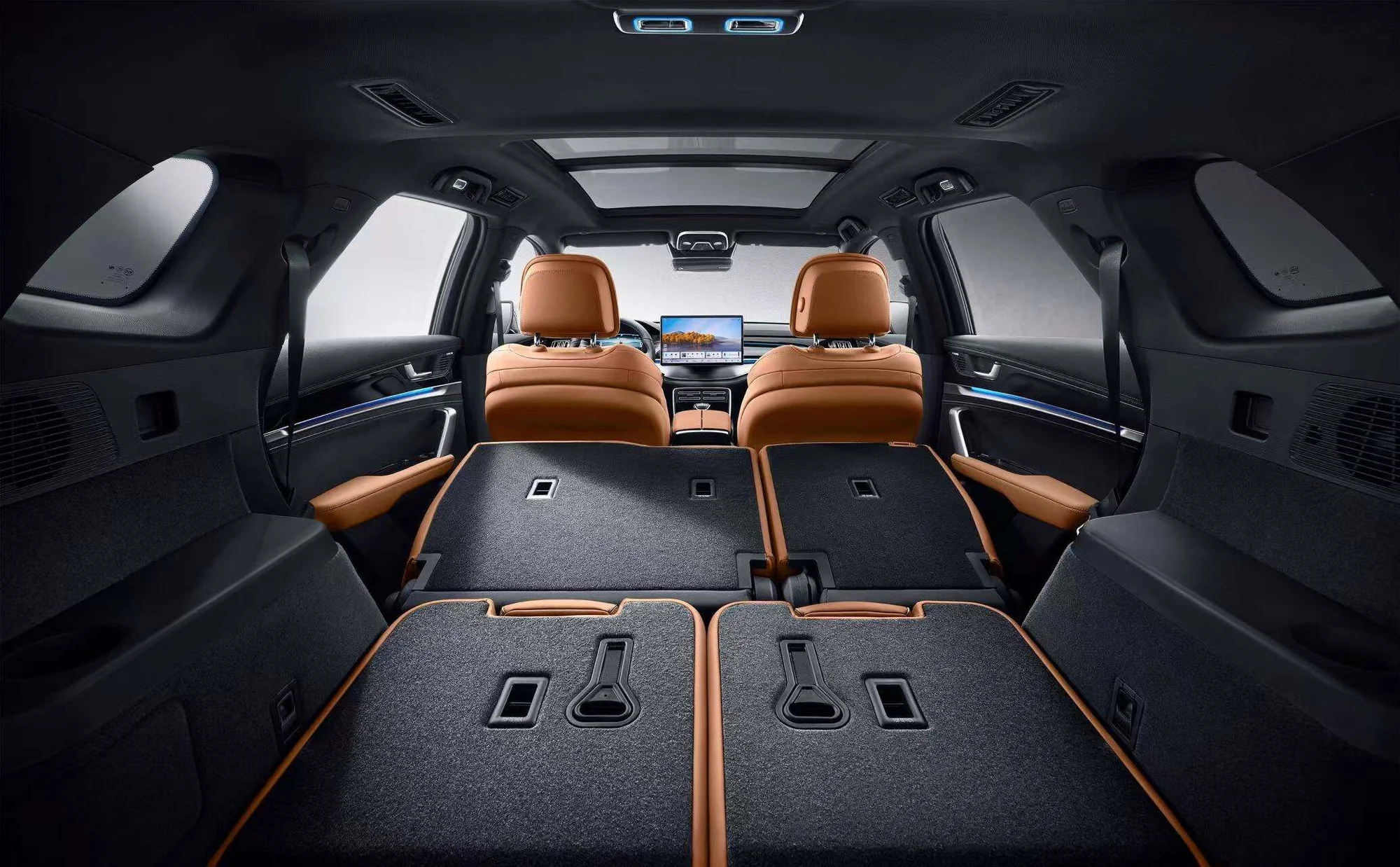BYD Sealion 8 – khoang hành khách, ghế gập