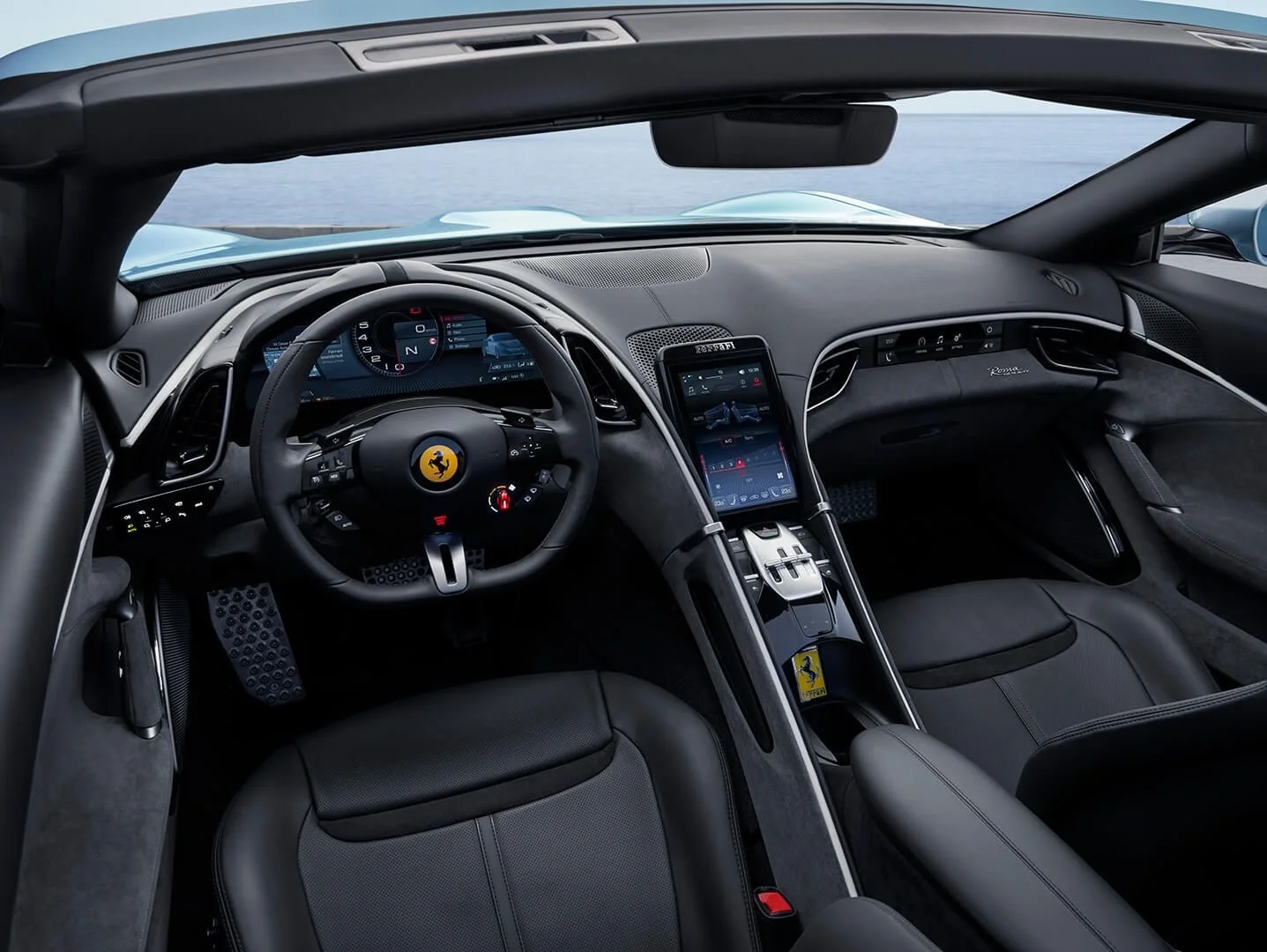Ferrari Roma Spider – khoang lái