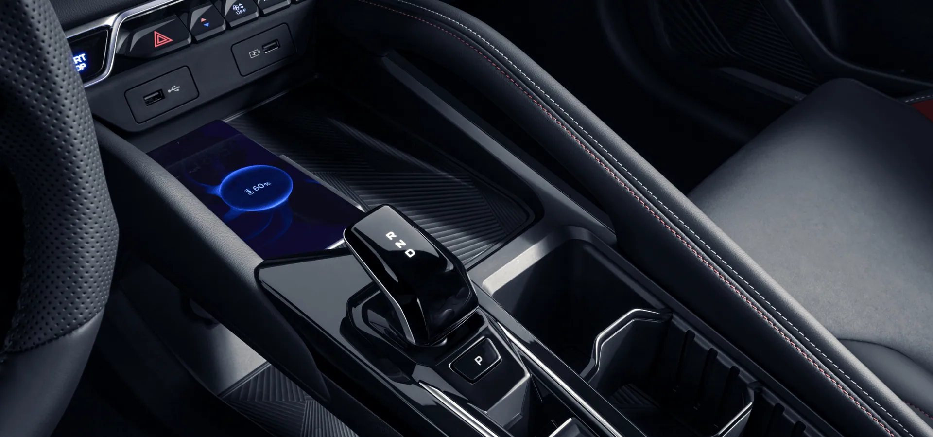 Geely Coolray – sạc không dây