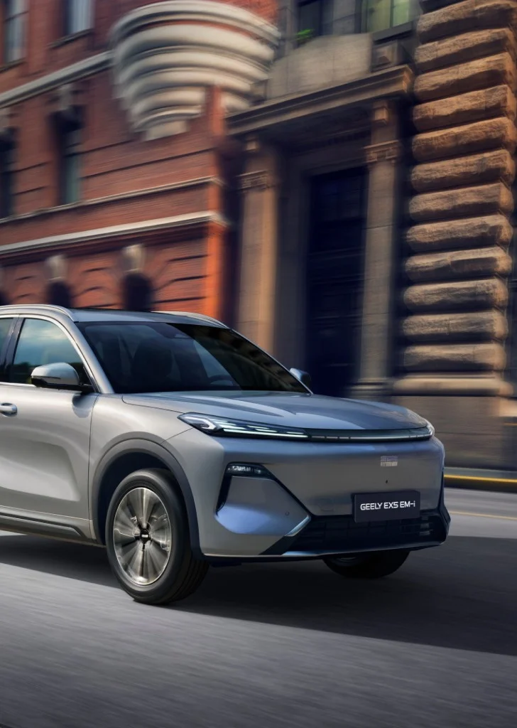 Geely EX5 EM-i – góc nghiêng trước