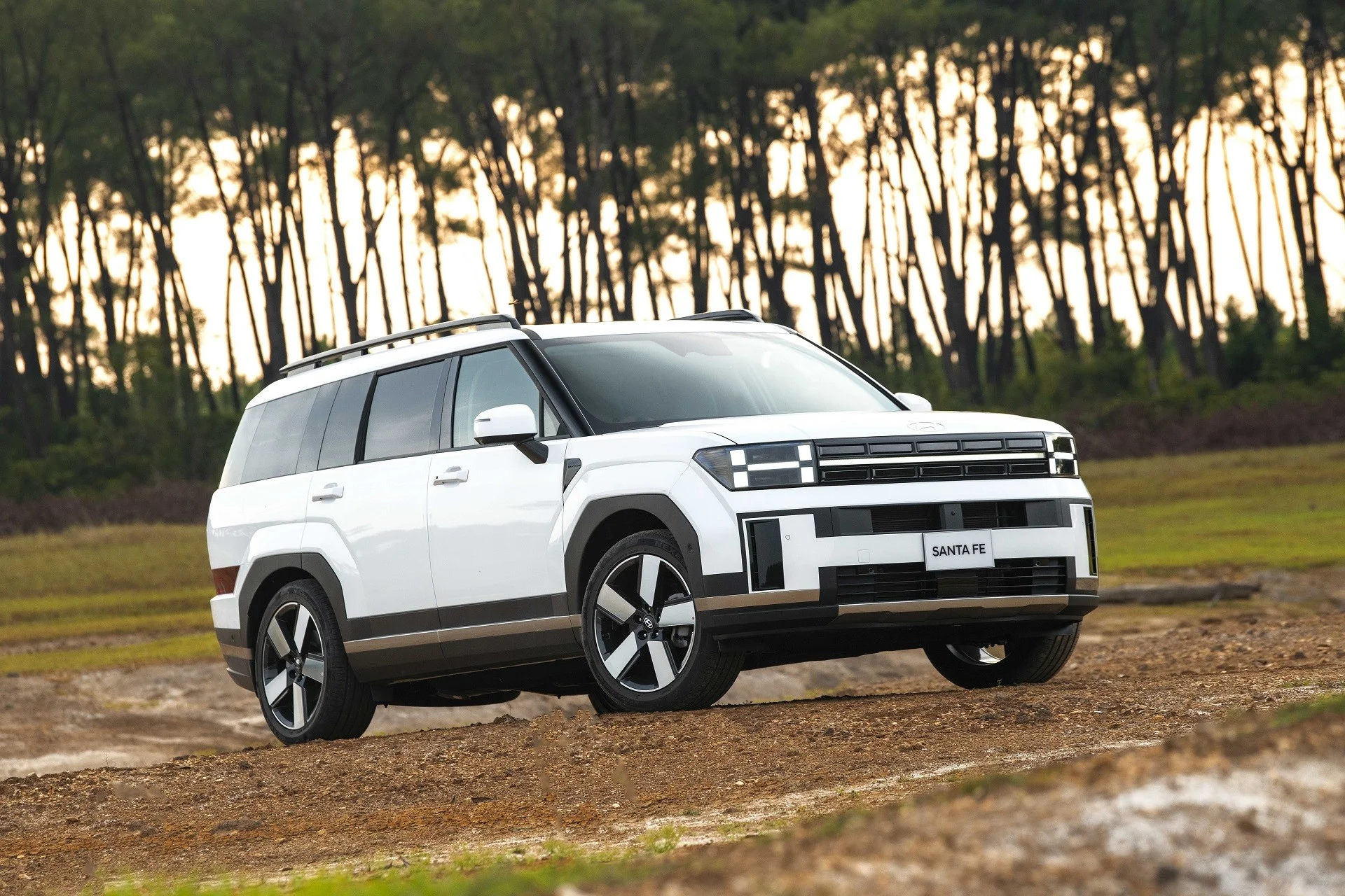 Hyundai Santa Fe – góc nghiêng trước