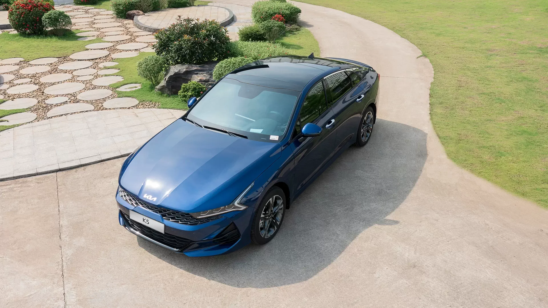 Kia K5 – góc nghiêng trước