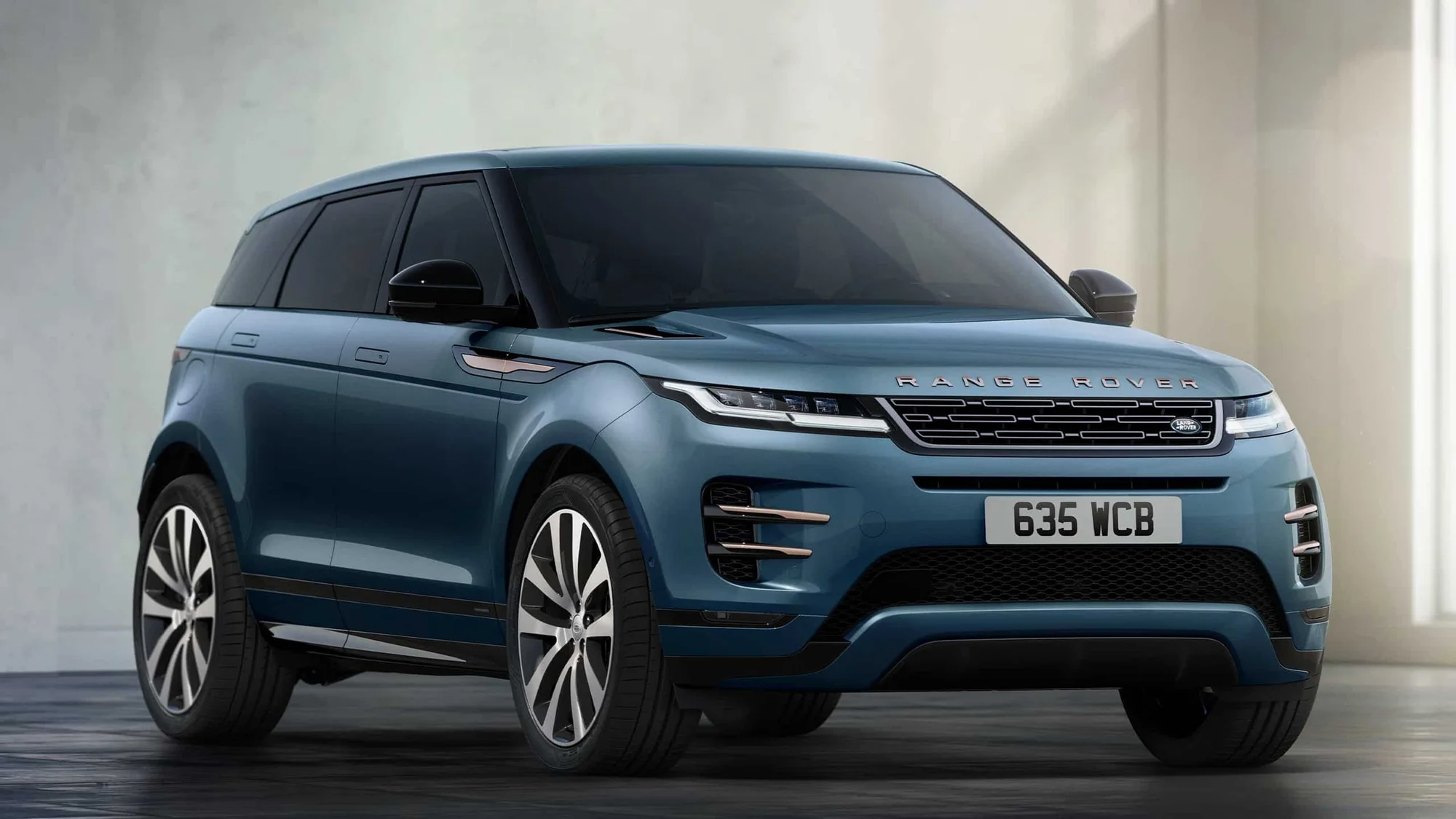 Range Rover Evoque – góc nghiêng trước