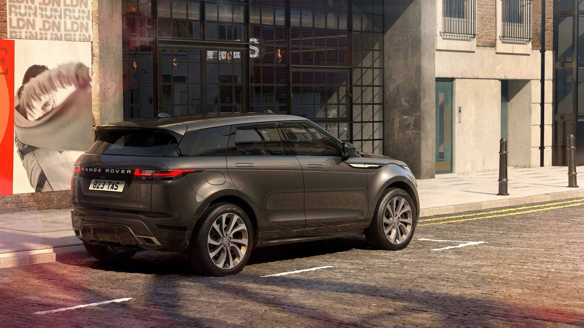 Range Rover Evoque – đuôi xe