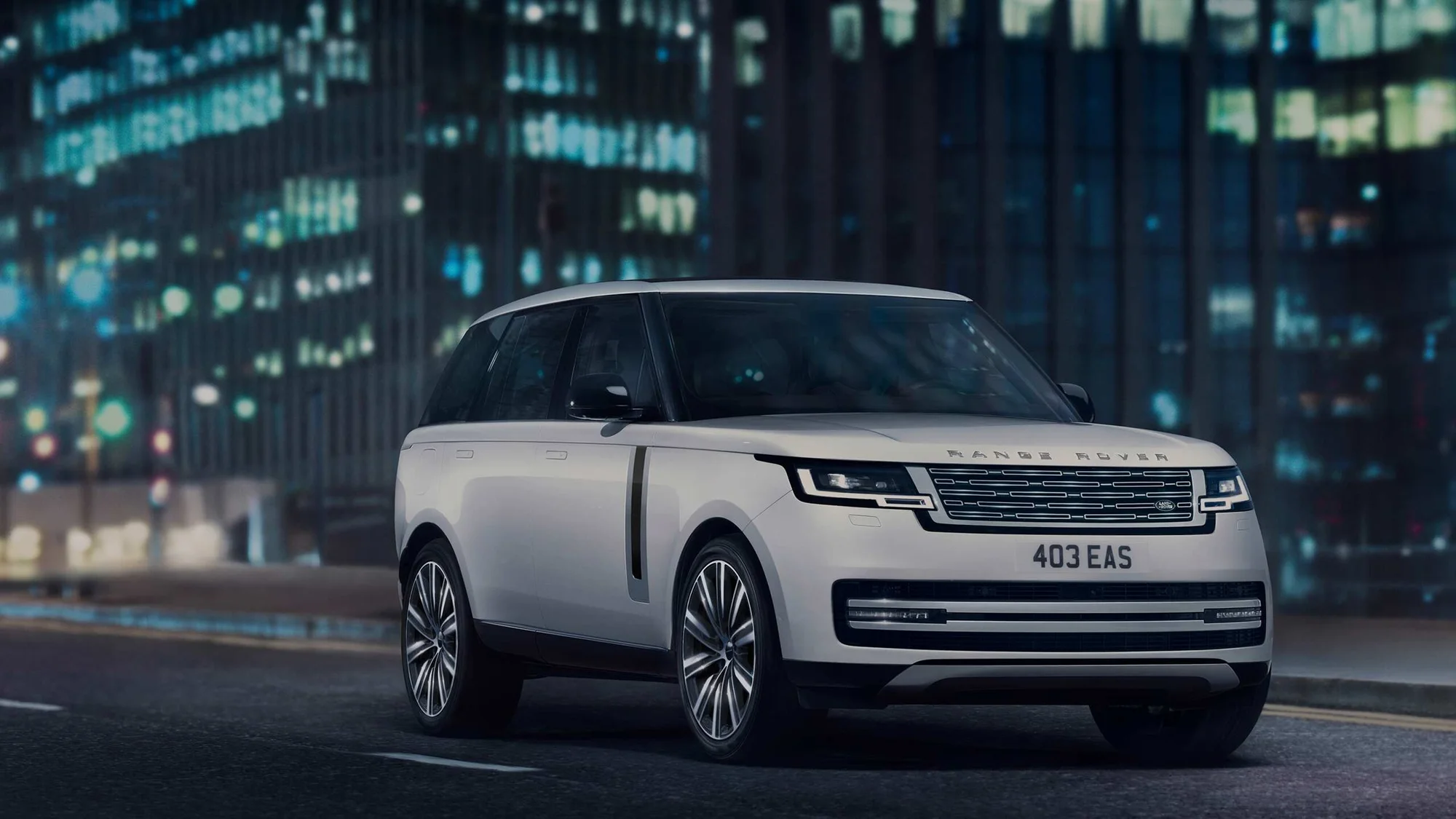Range Rover – góc nghiêng trước