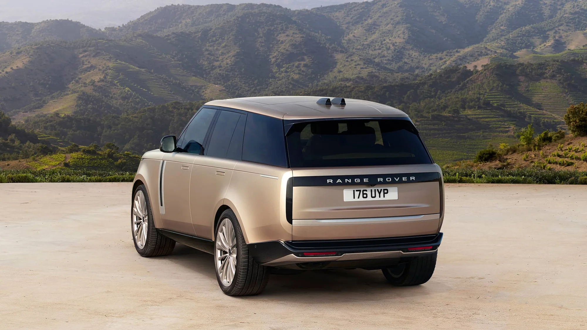 Range Rover – đuôi xe