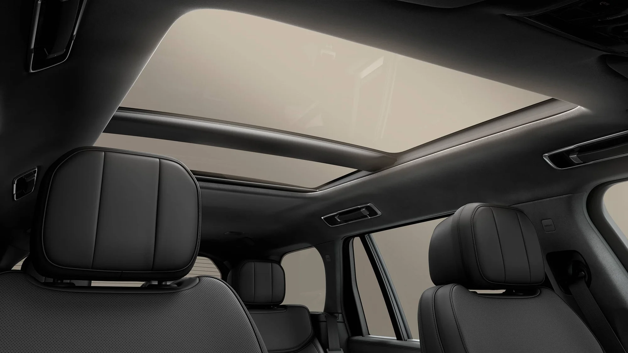 Range Rover – cửa sổ trời