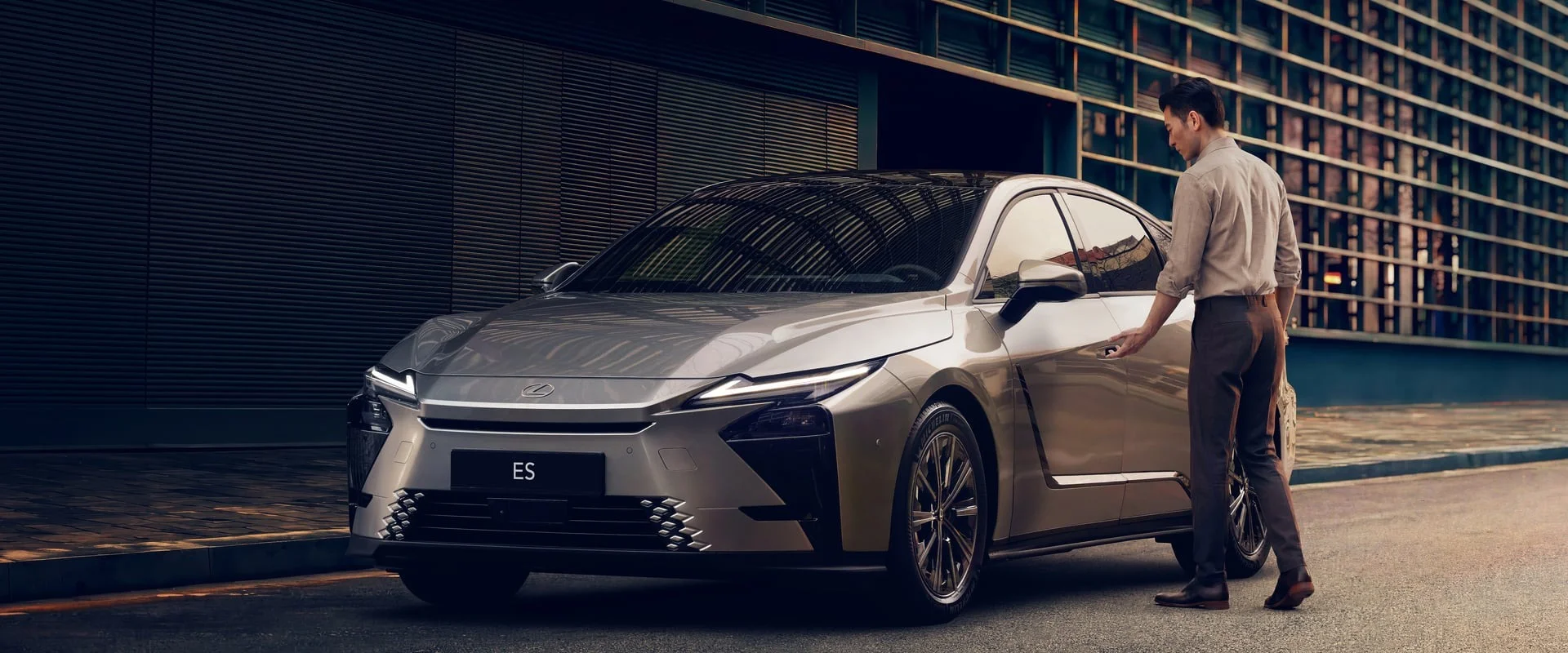 Lexus ES – phong cách sống