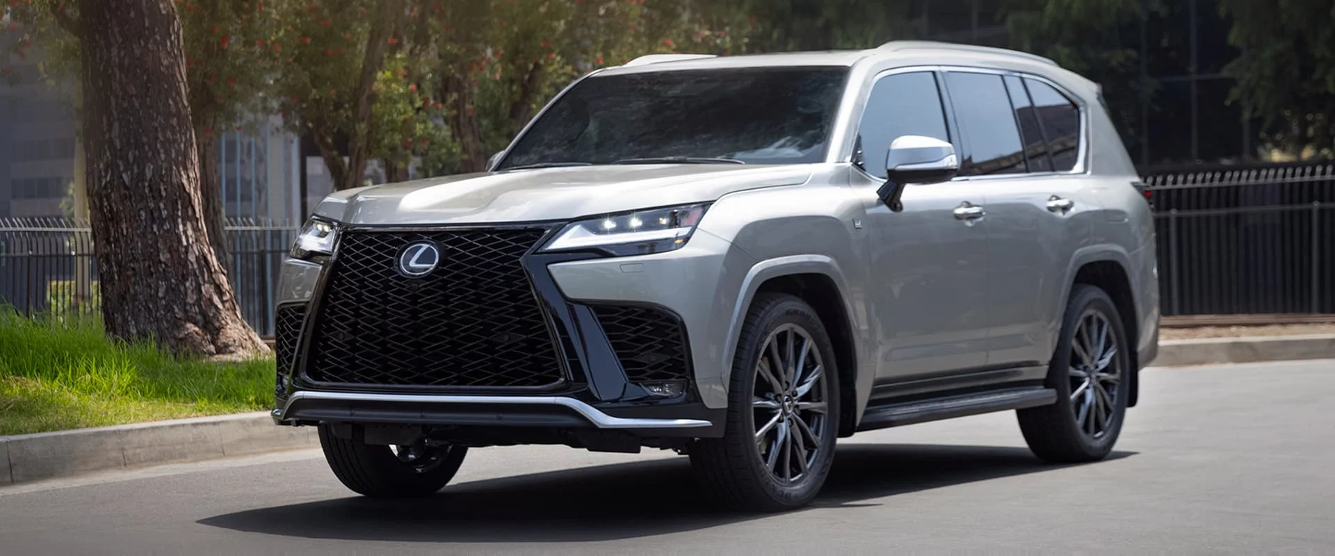 Lexus LX
