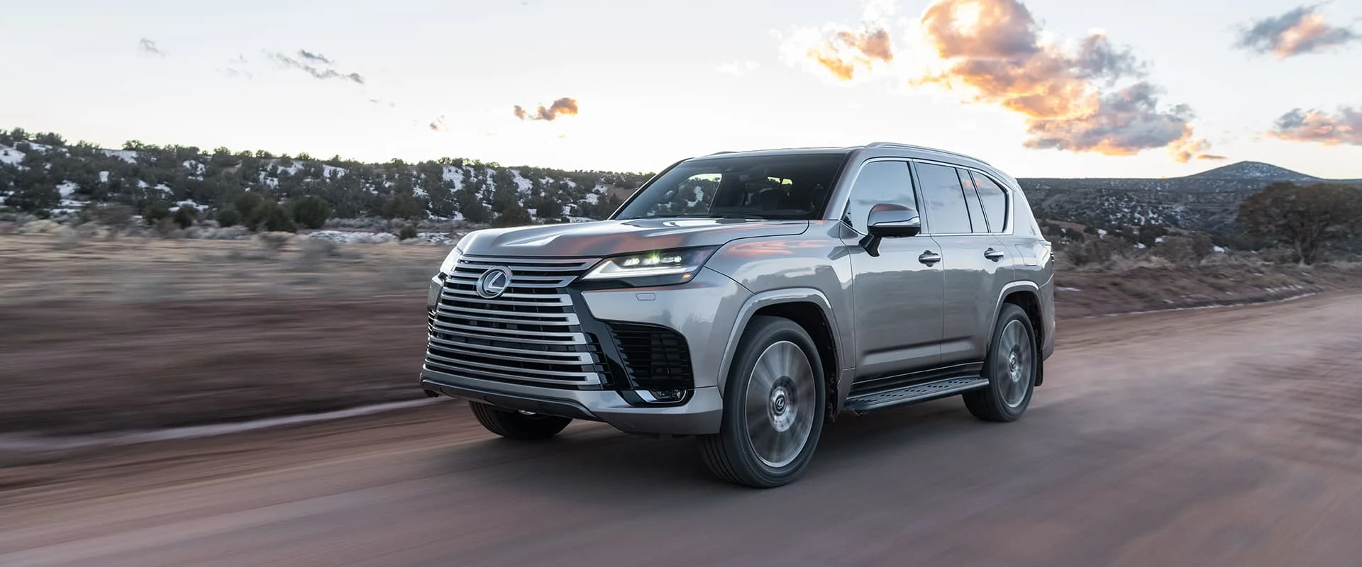 Lexus LX – thân xe
