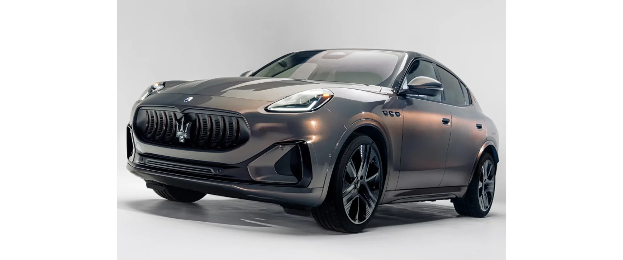 Maserati Grecale – góc nghiêng trước