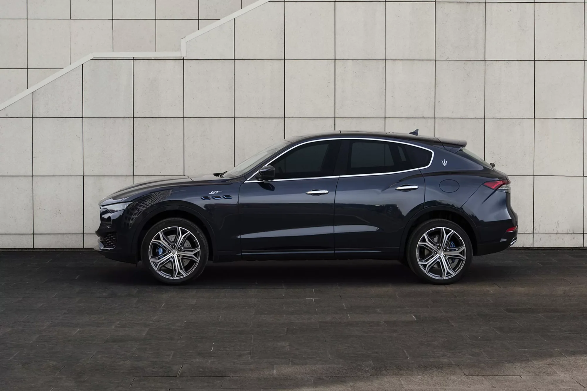 Maserati Levante – thân xe