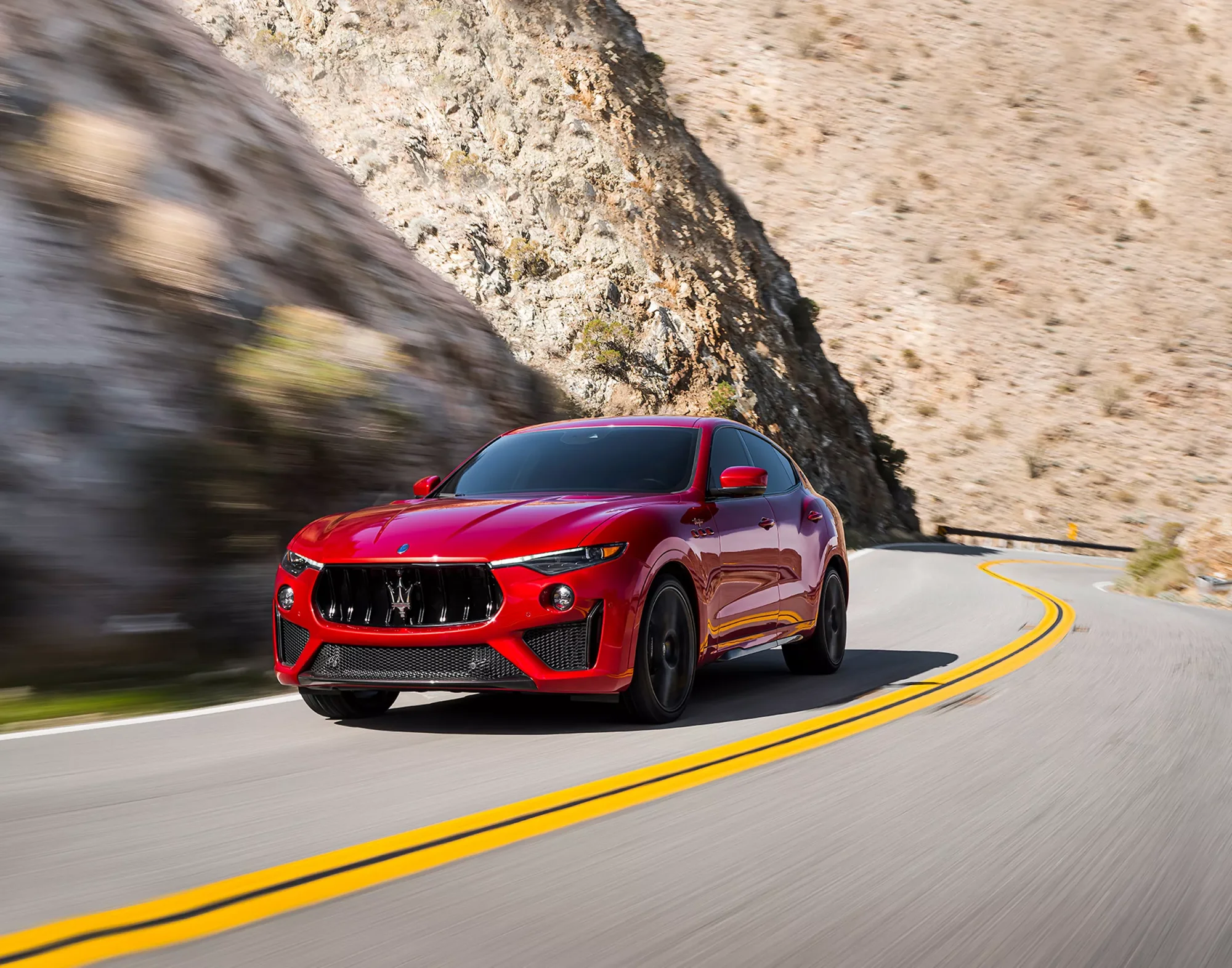 Maserati Levante – bản màu đỏ