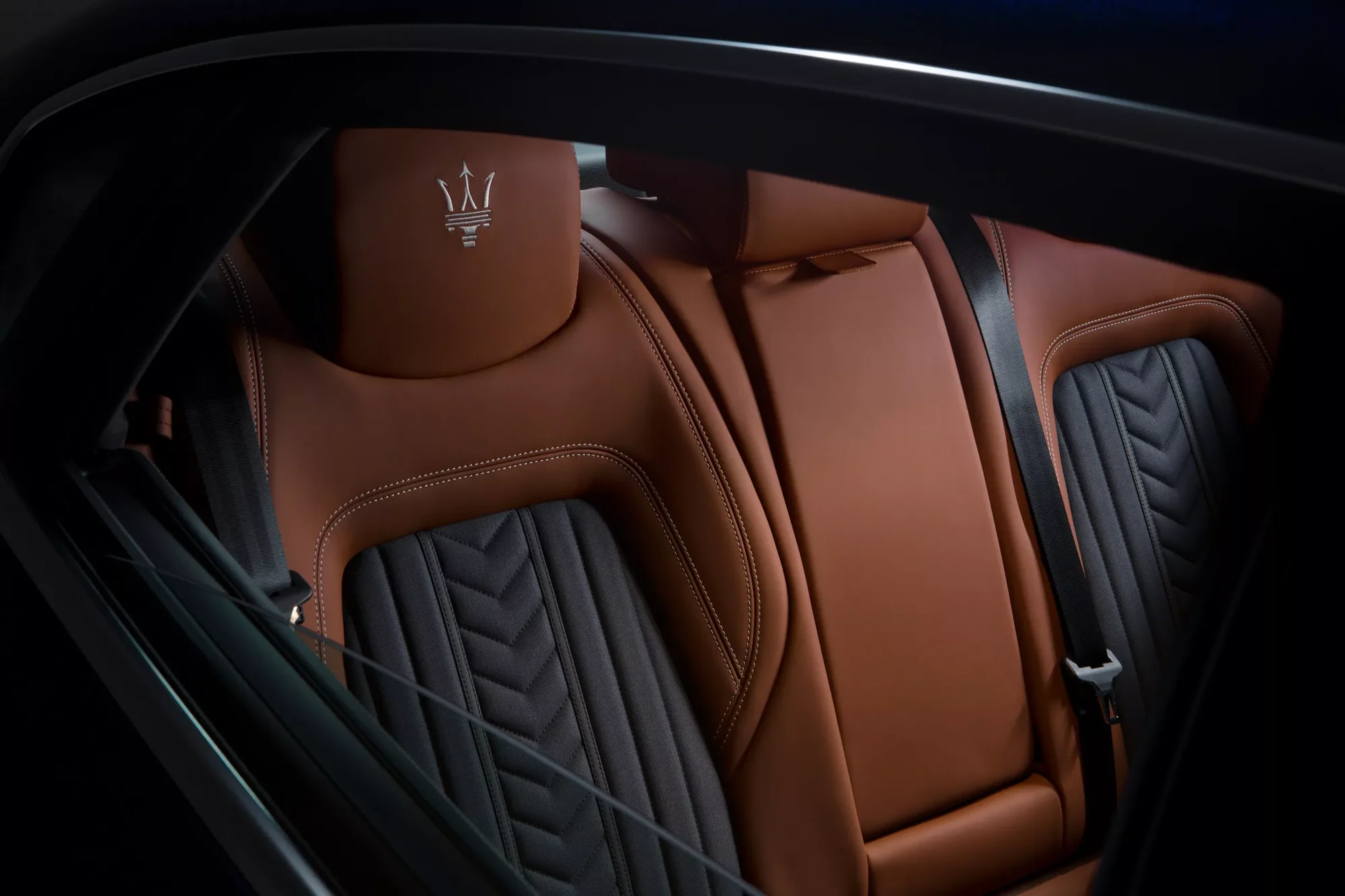 Maserati Quattroporte – ghế ngồi