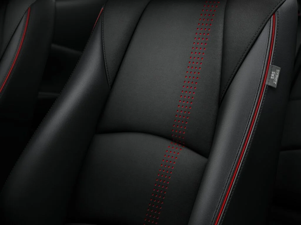 Mazda2 – ghế trước