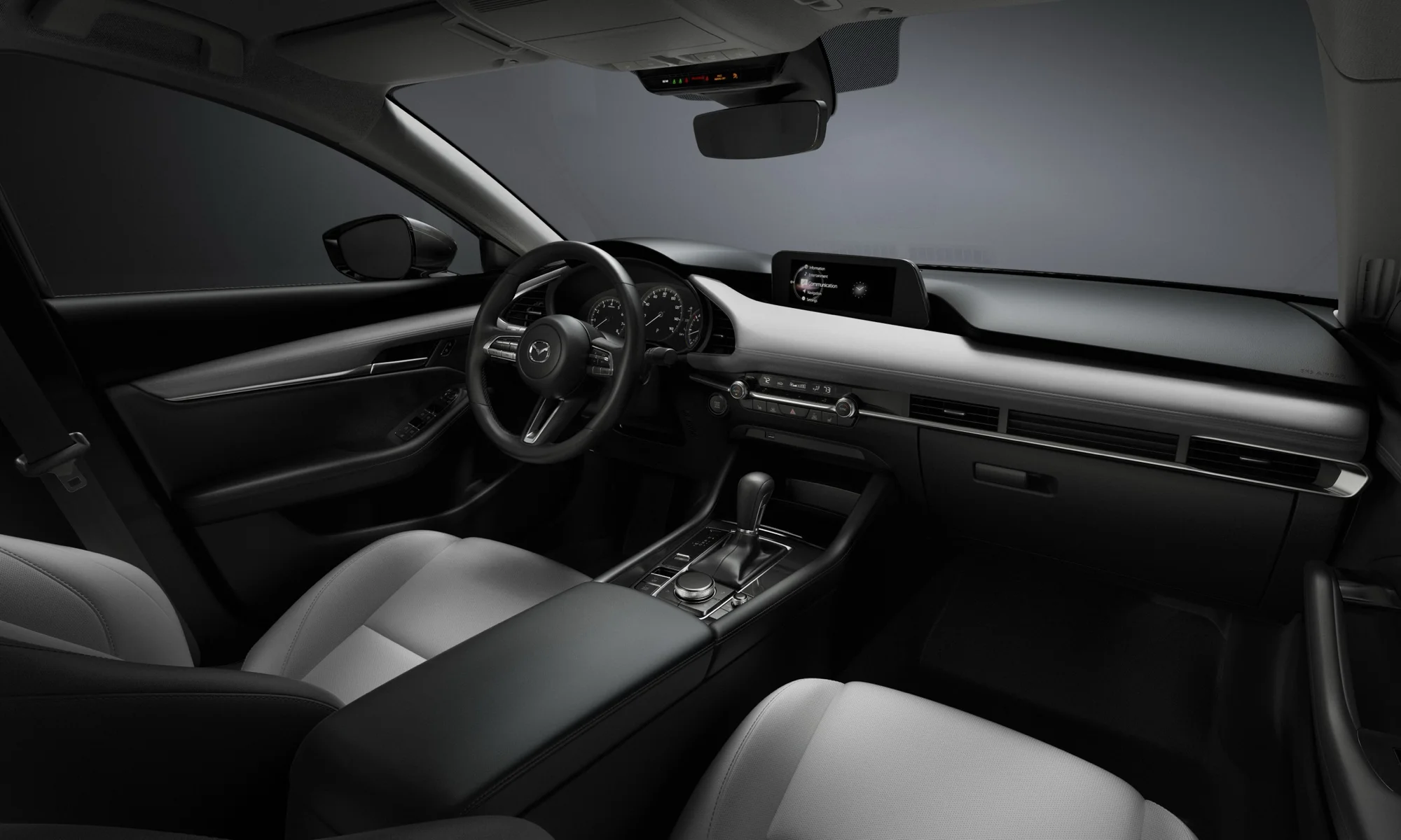 Mazda3 – khoang lái