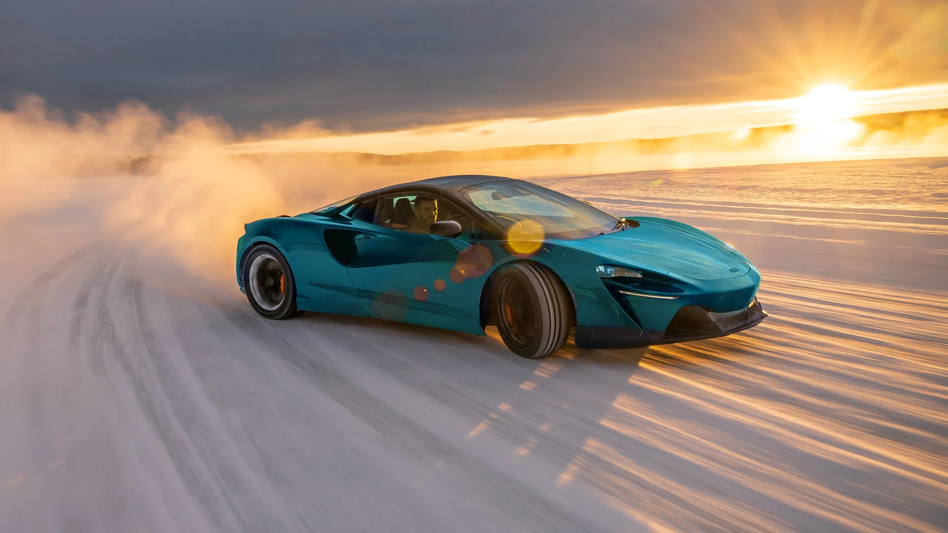 McLaren Artura – trên đường