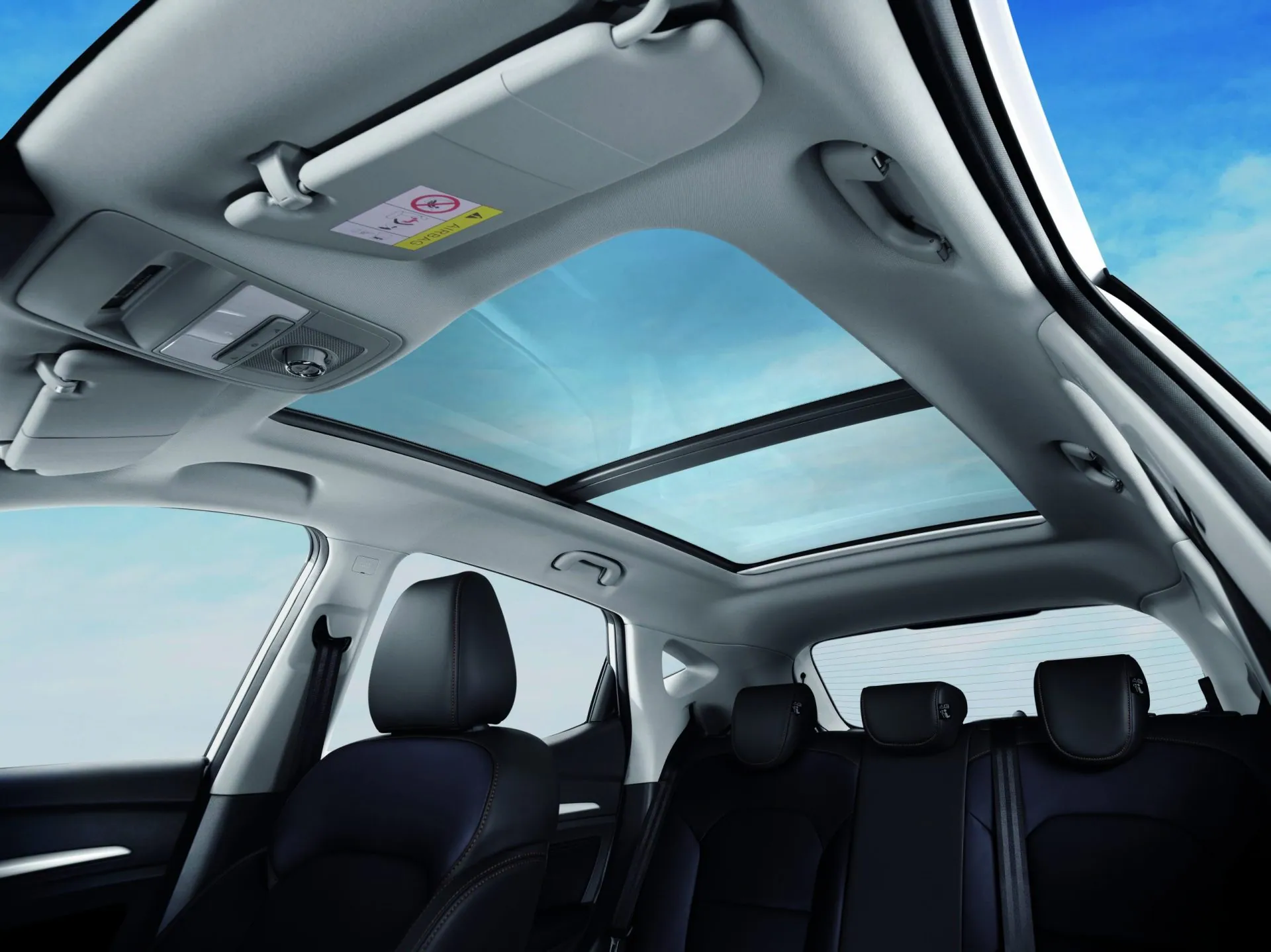 MG ZS – cửa sổ trời