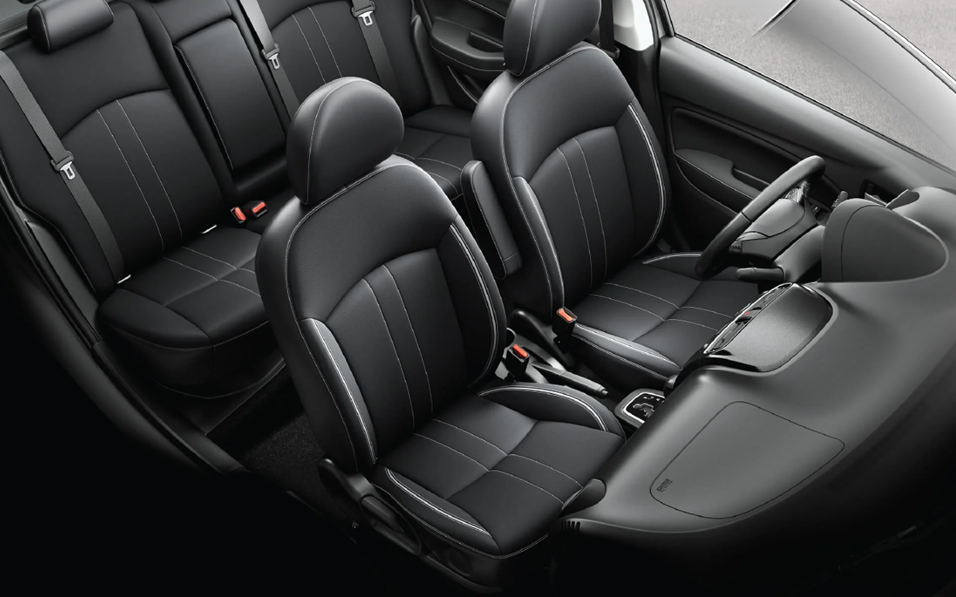 Mitsubishi Attrage – nội thất