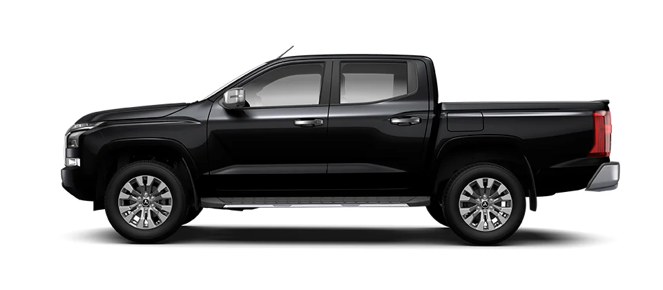 Mitsubishi Triton – thân xe nhìn ngang