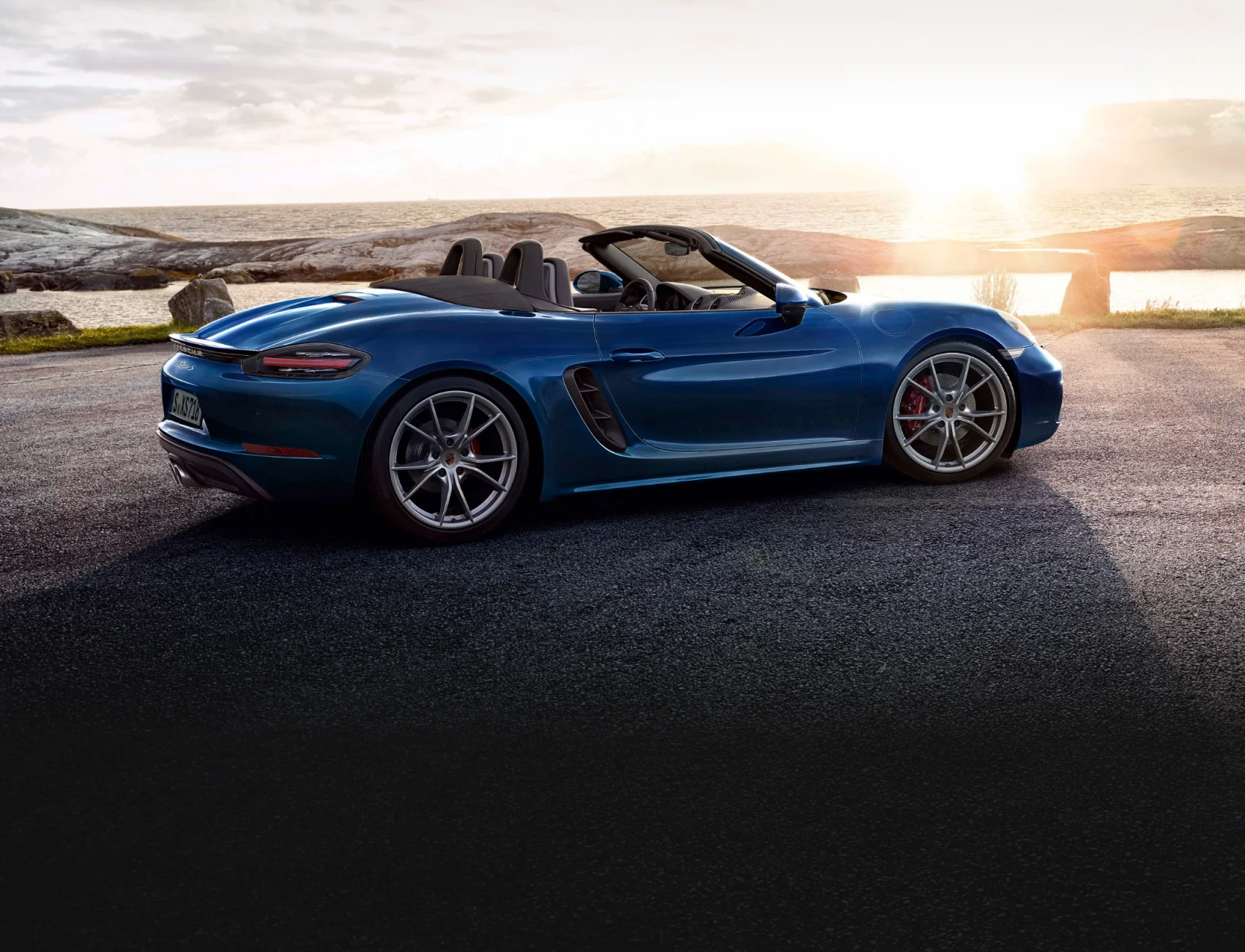 Porsche 718 Boxster – bản màu xanh