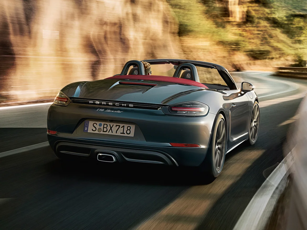 Porsche 718 Boxster – trên đường đèo