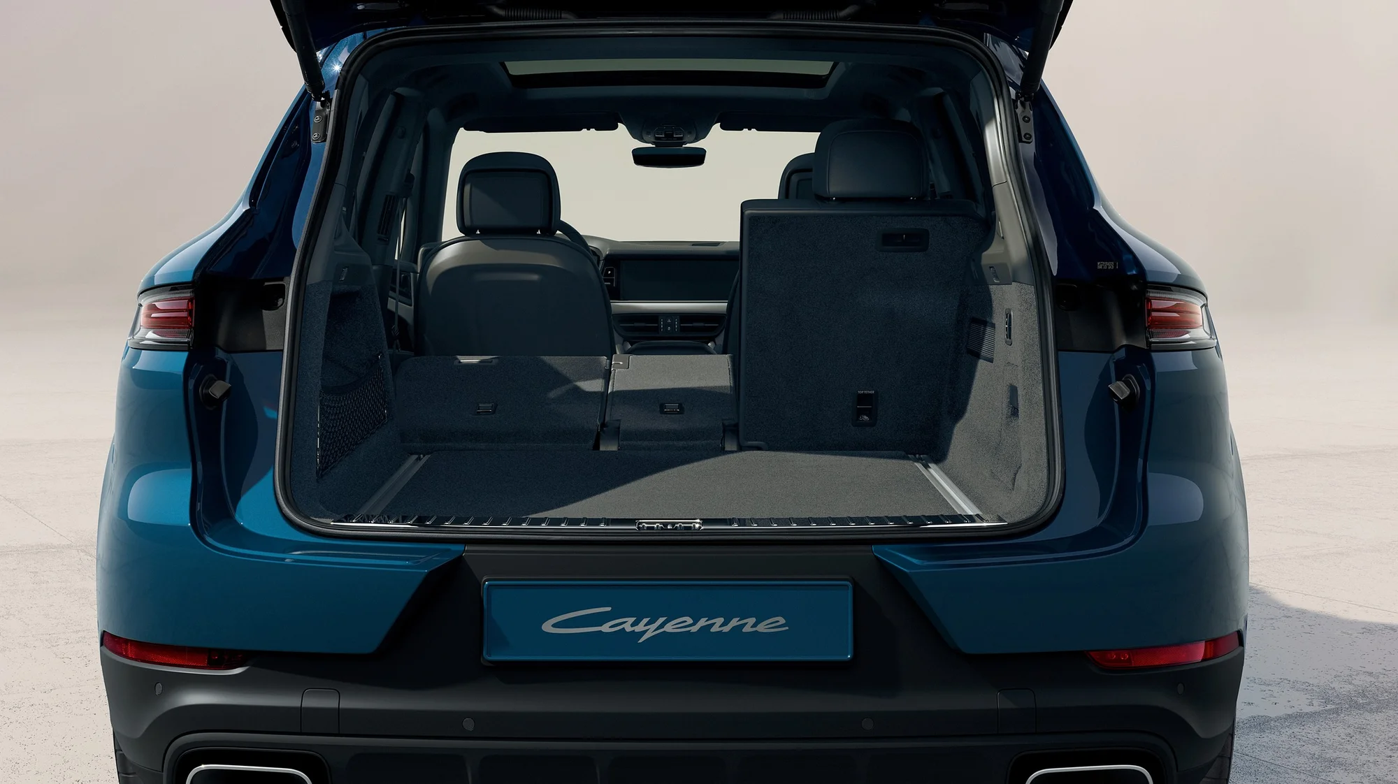 Porsche Cayenne – khoang hành lý