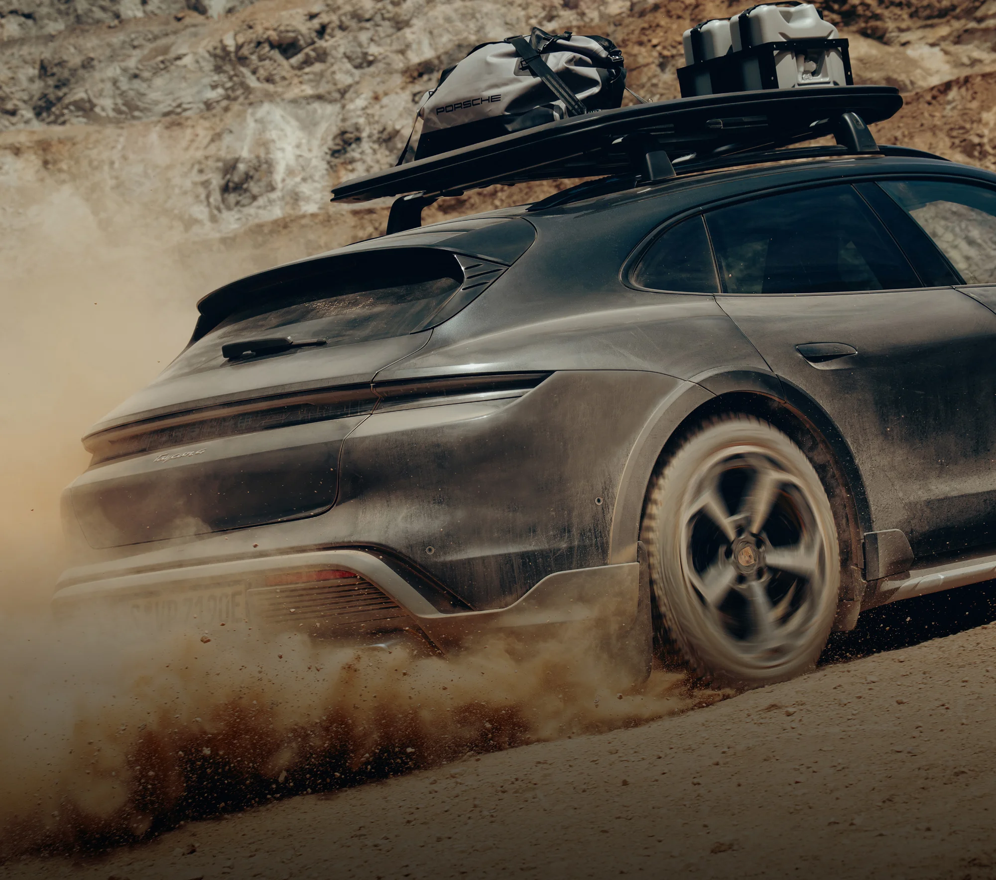 Porsche Taycan Cross Turismo – địa hình
