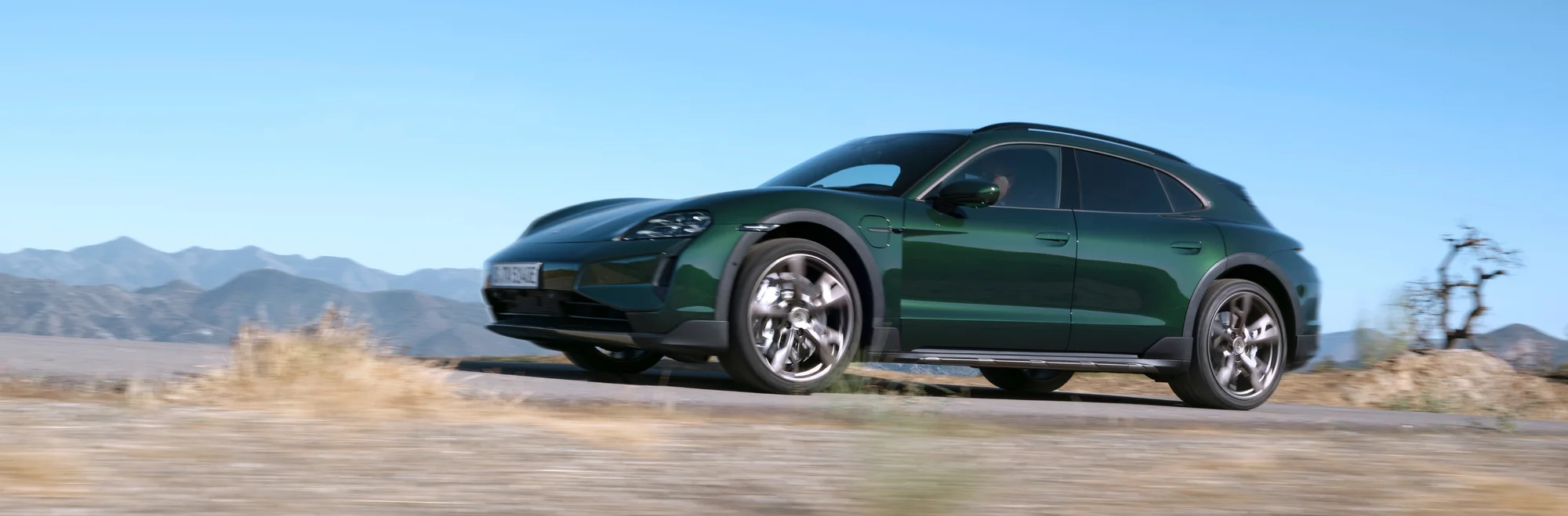 Porsche Taycan Cross Turismo – phong cách sống