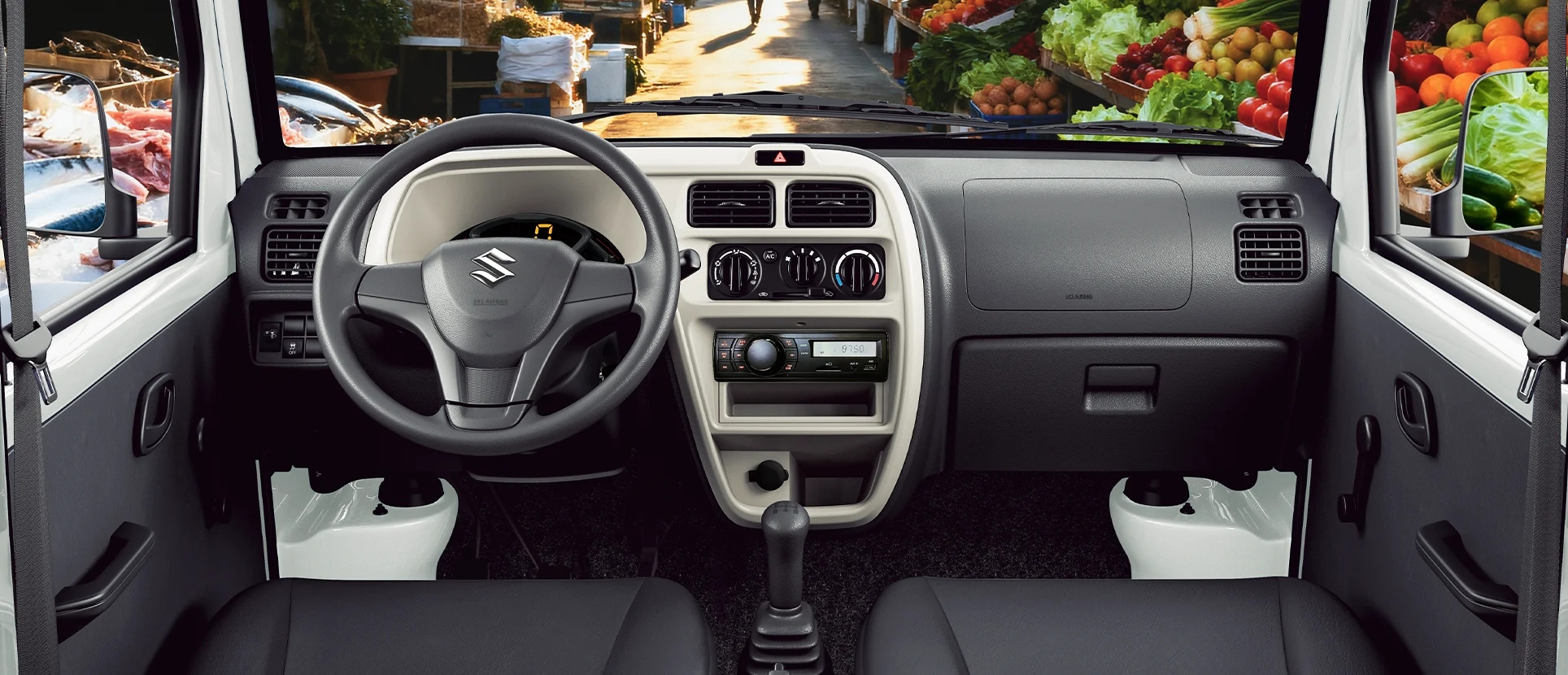 Suzuki EECO – khoang lái