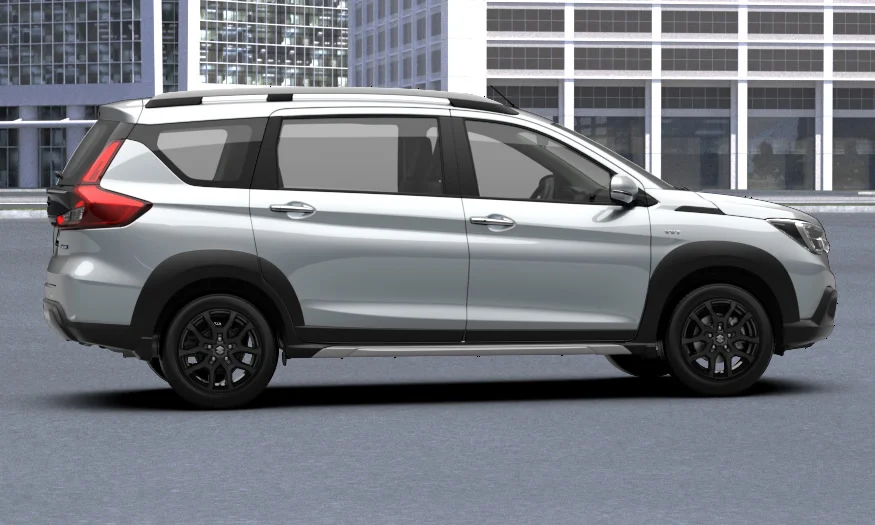 Suzuki XL7 – thân xe nhìn ngang
