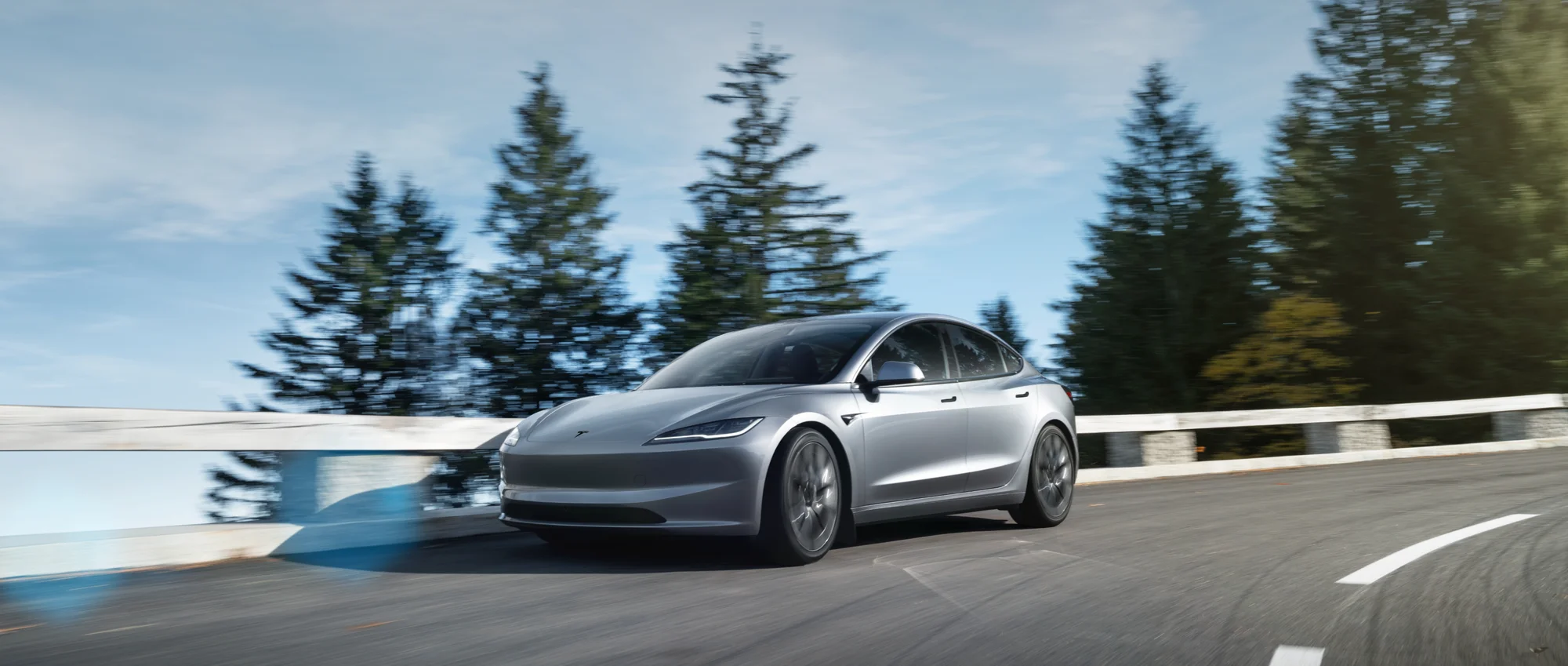 Tesla Model 3 – trên đường