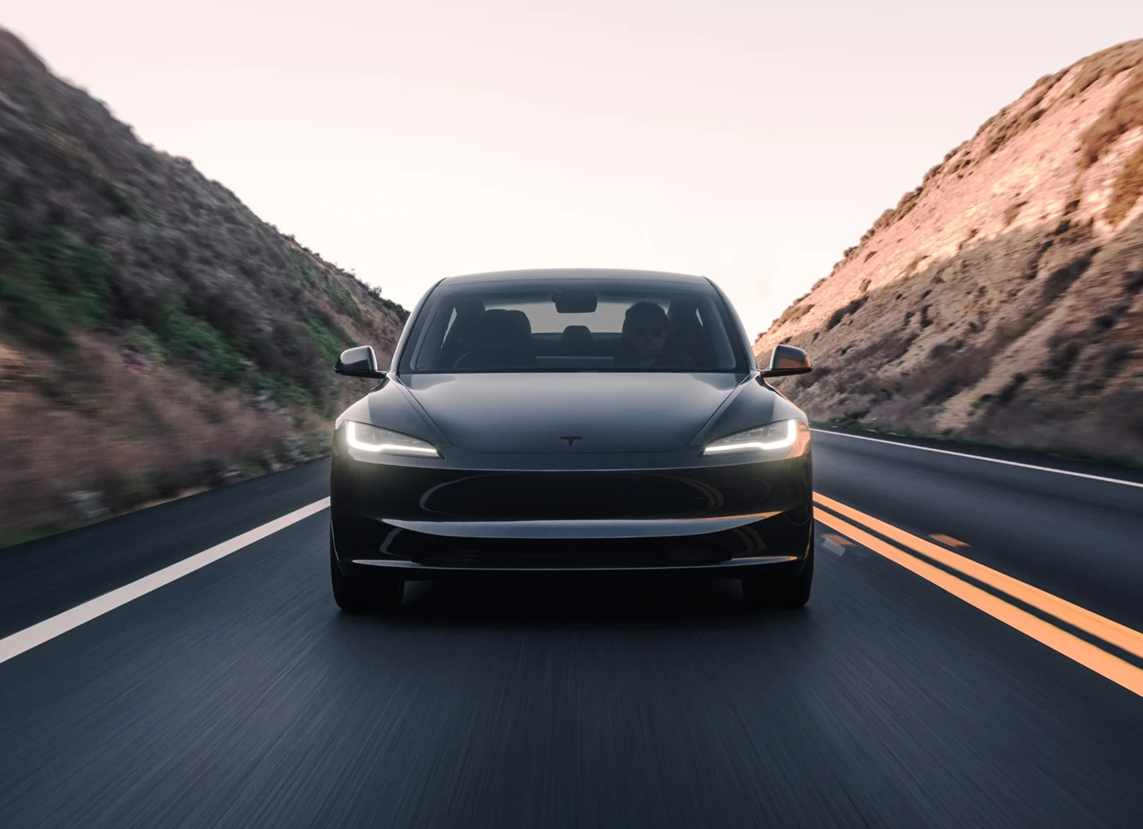 Tesla Model 3 – đầu xe