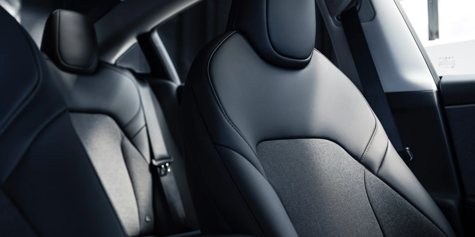 Tesla Model 3 – ghế ngồi